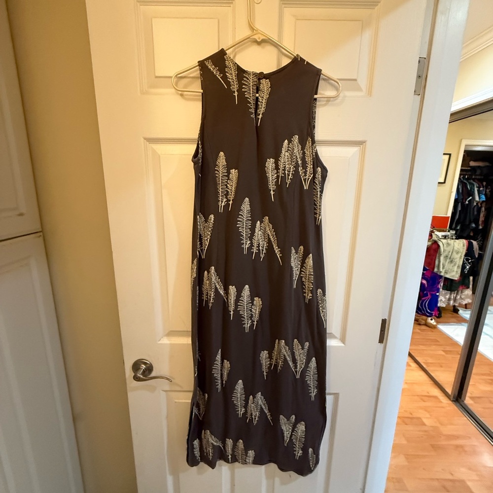 Sig Zane Sleeveless Dress with Leaf Pattern